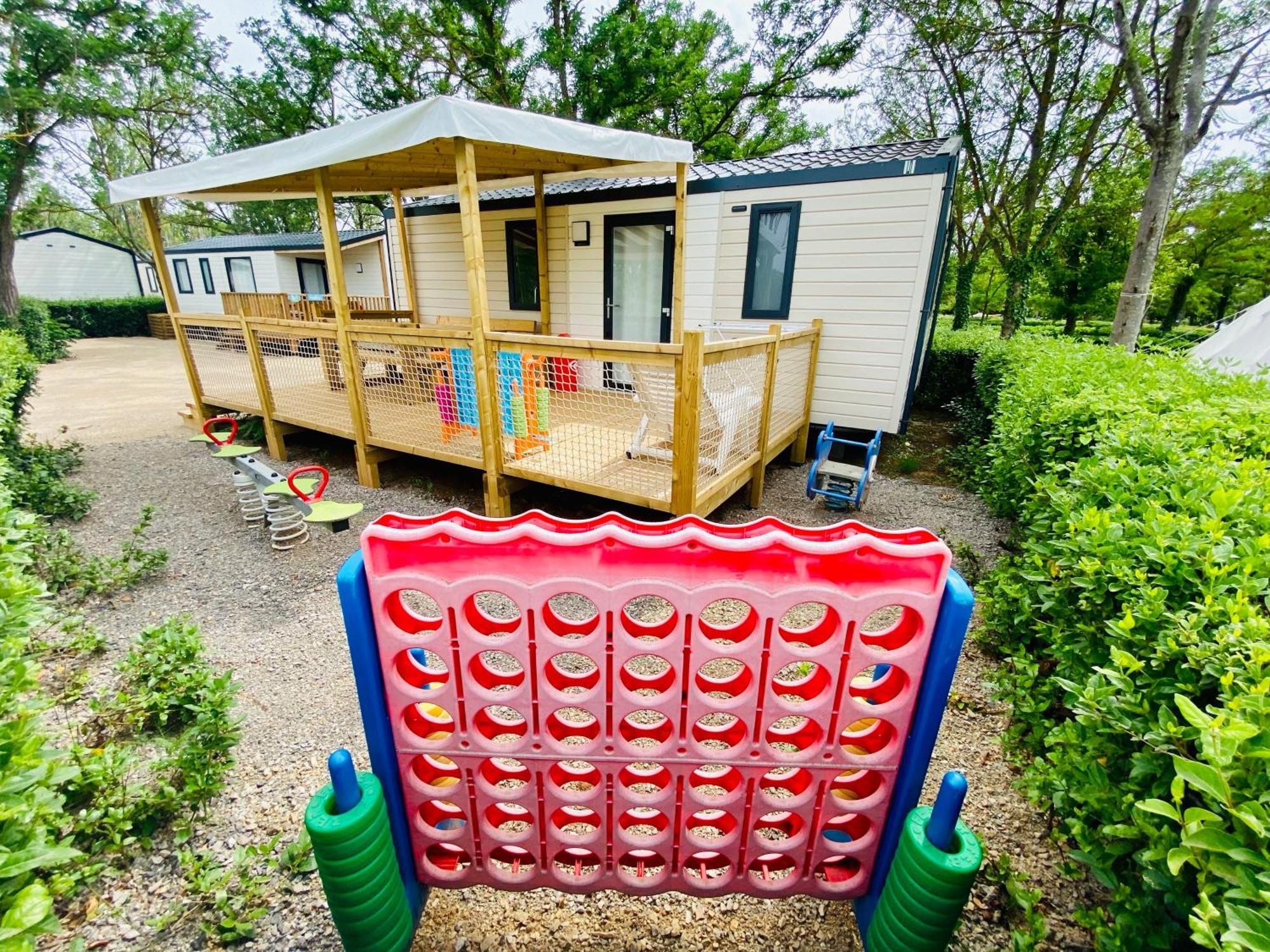 Family's Camping les Rives de l'Hérault Gignac  Exterior foto